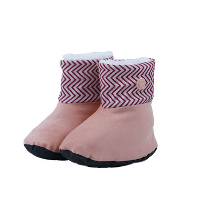 Wholesale customizable graphene foot warmers designed for cold regions and the elderly, helping to promote blood circulation.